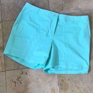 NWT Crown & Ivy Mint color Shorts